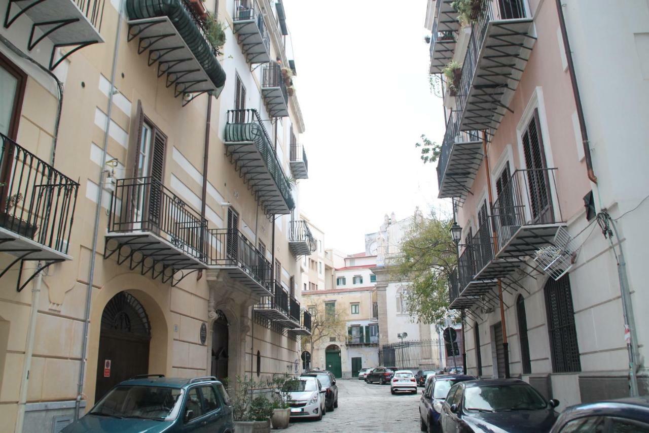 Casa Cecile Apartment Palermo Bagian luar foto