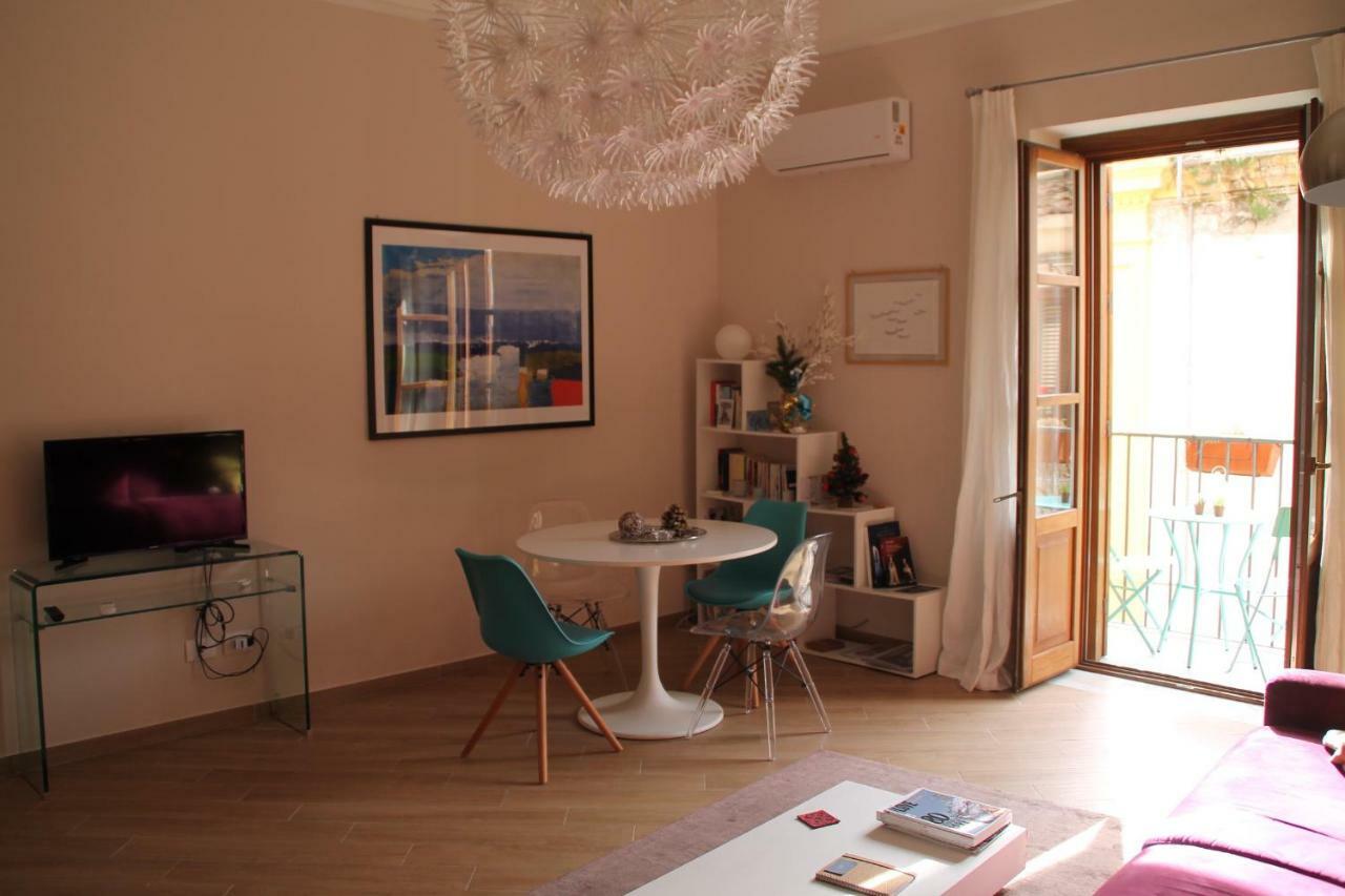 Casa Cecile Apartment Palermo Bagian luar foto